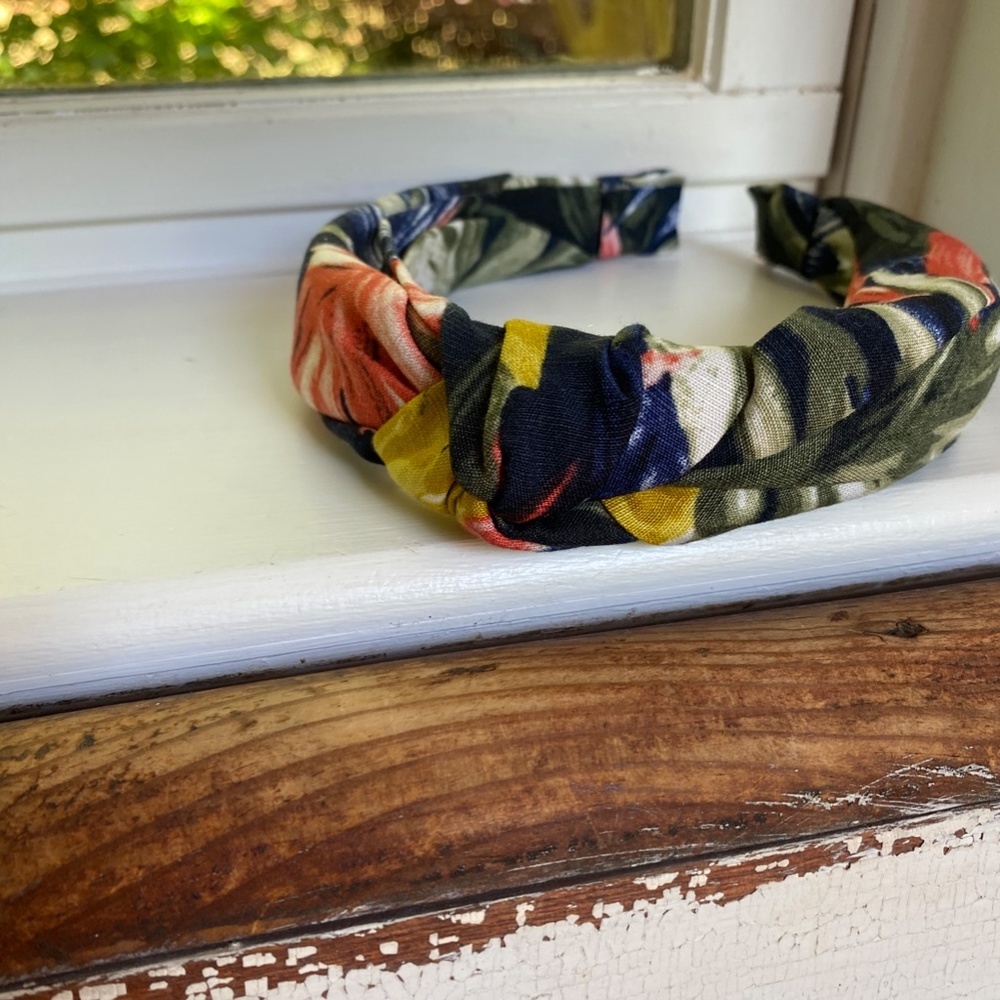 NWOT Anthropologie Blue Green Pink Yellow Tropical Floral  Knot  Headband - Picture 4 of 9